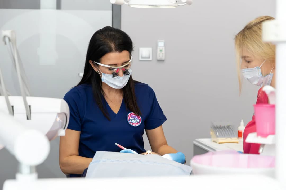 Ile trwa znieczulenie u dentysty? Poznaj różnice i czynniki wpływające