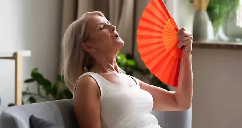 Ile trwają uderzenia gorąca przy menopauzie? Oto co musisz wiedzieć