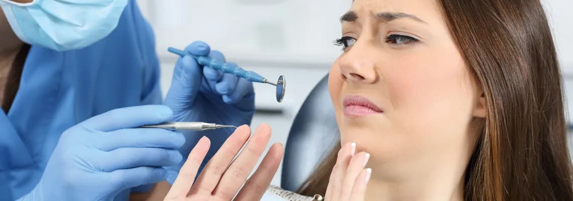 Jak pozbyć się odruchu wymiotnego u dentysty i czuć się komfortowo